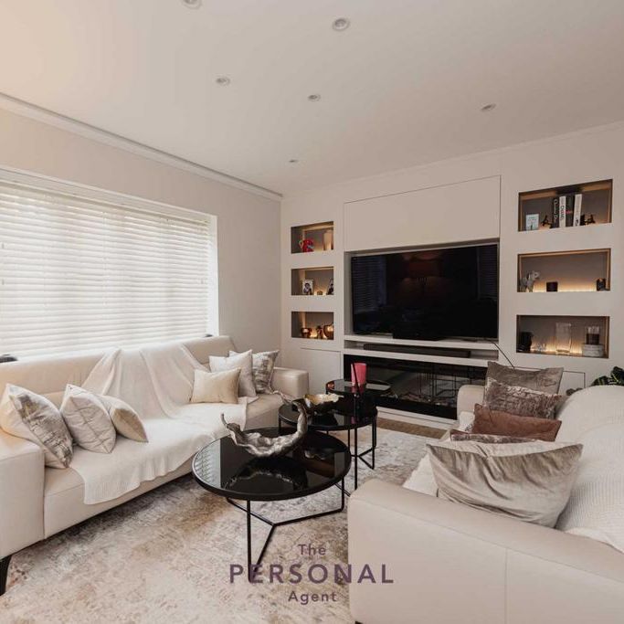 4 bedroom detached house to rent - Photo 1