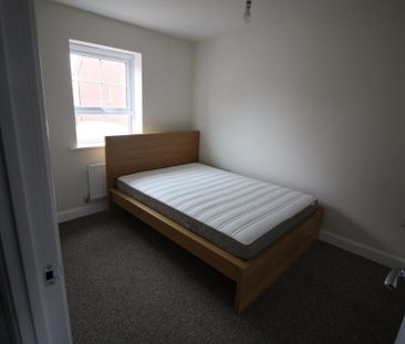 3 bedroom semi-detached house to rent - Photo 3