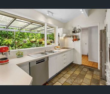 Coastal Haven with Stunning Newport Beach Views & Private Retreat - Photo 5