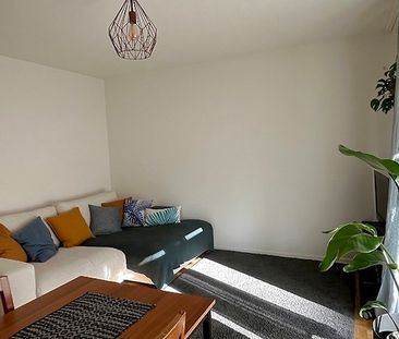 2 Zimmer-Wohnung in Zürich - Kreis 3 Triemli, möbliert, auf Zeit - Photo 2