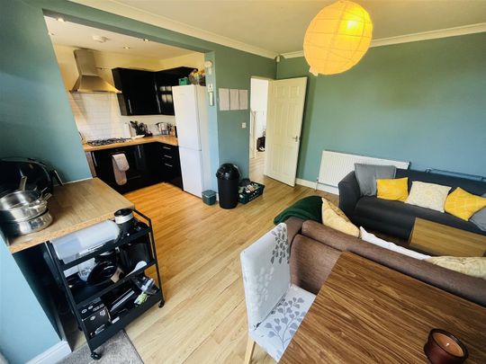 Cropthorne Road, Bristol - Photo 1