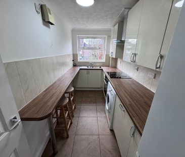 2 bedroom flat to rent - Photo 4