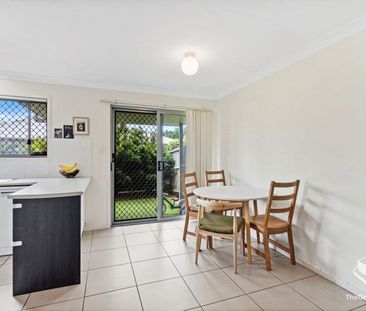 Modern Townhouse 3 Bed 2.5 Bath - Photo 1