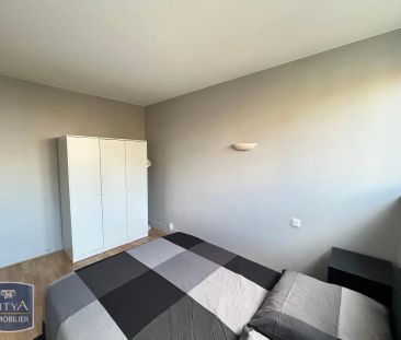 Appartement à louer 4 pièces 66.05m² - Photo 2