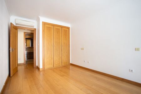 Lisboa, Lisbon 2775-405 - Photo 2