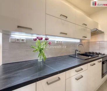 Pronájem bytu 2+1 v Ústí nad Labem - Photo 2