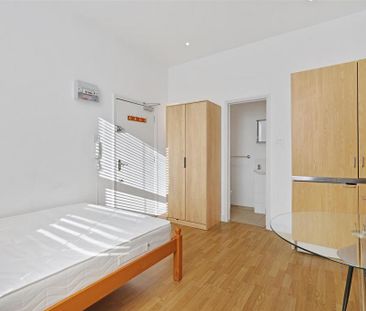 Studio to rent - Photo 6