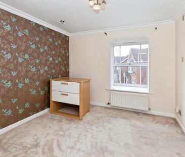3 bedroom semi-detached house to rent - Photo 6