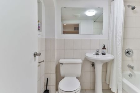 For Lease - 215A Chambers Avenue Unit# Bsmt, Toronto, Ontario - Photo 4