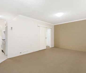 Easy-care Living in Convenient Locale - Photo 3