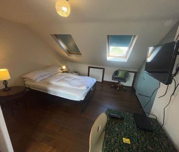 1 bedroom in a house share to rent - Photo 1
