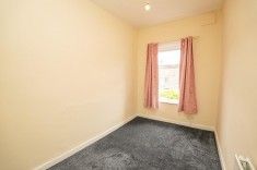 2 bed House - Terraced for Rent - Photo 2