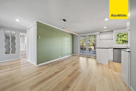 Gorgeously Renovated Family Home - Photo 2