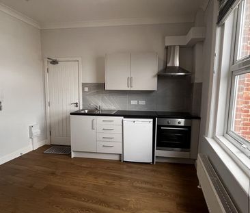 1 bedroom house of multiple occupation to rent - Photo 3