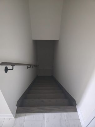 For Lease - 184 Petch Avenue, Caledon, Ontario - Photo 1