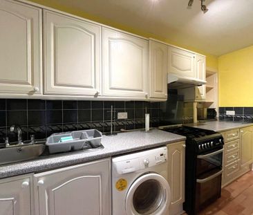 2 bedroom flat to rent - Photo 6