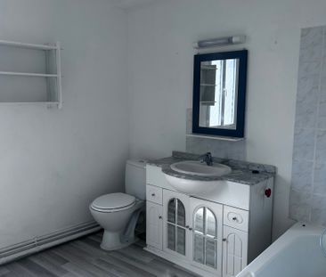 Location Appartement 3 pièces 62m² CAUDEBEC LES ELBEUF 76320 - Photo 5