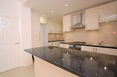 House share to rent - Photo 2