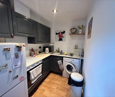 2 bedroom apartment to rent - Photo 5