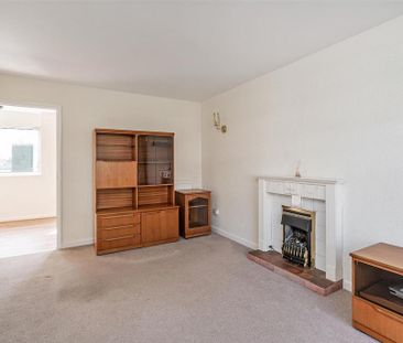 3 bedroom detached house to rent - Photo 3