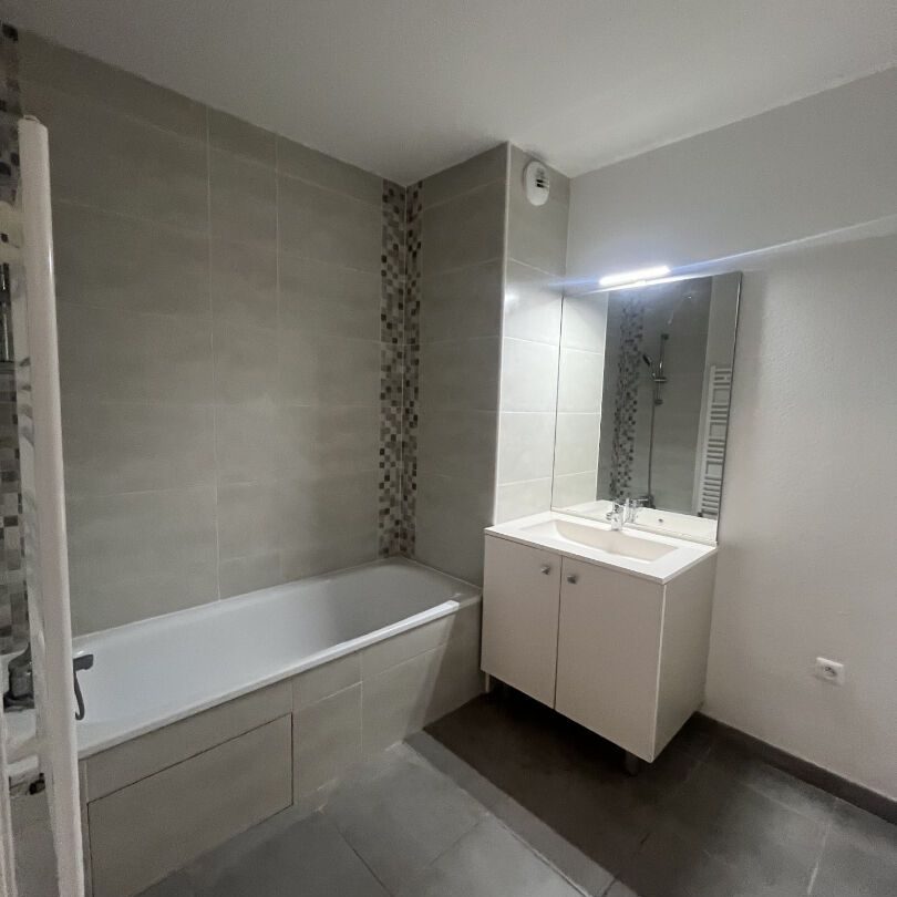 T3 CUGNAUX - Photo 1