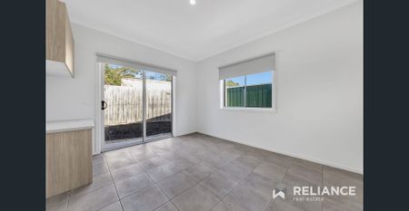 Prime location, all bills inclusive in the rent! - Photo 2