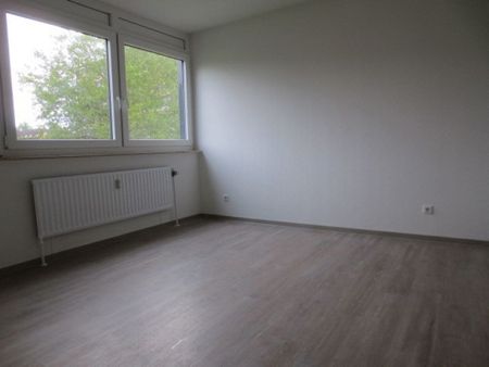 Reinkommen und Wohlfühlen: großzügige 3-Zimmer-Wohnung - Foto 2