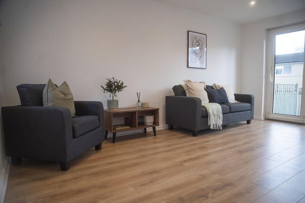 3 bedroom terraced house to rent - Photo 1