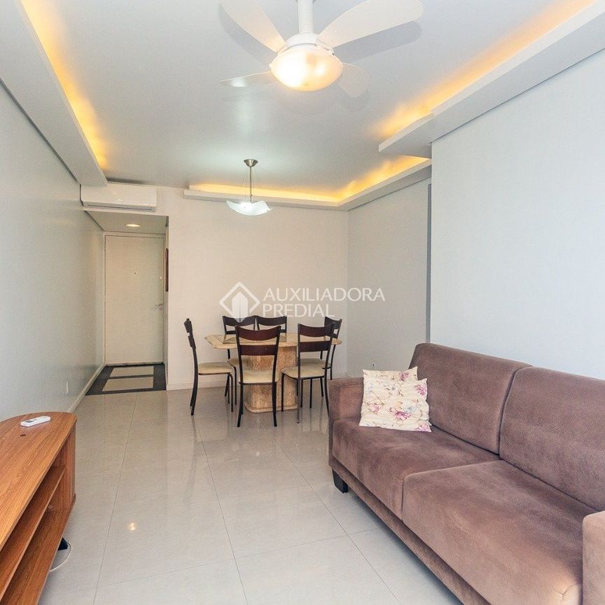 Apartamento com 2 quartos e 50m² para alugar em Chácara das Pedras, Porto Alegre. - Photo 1