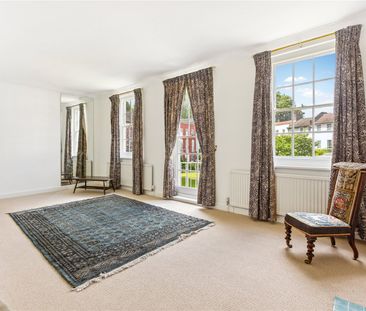 Barton Road, Brook Green, W14, London - Photo 1