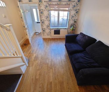 2 bedroom semi-detached house to rent - Photo 5