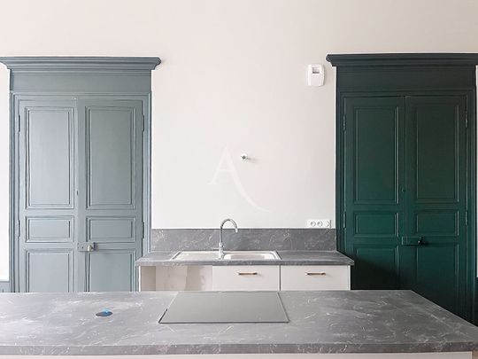 Location Appartement 3 pièces 78m² SEGRE EN ANJOU BLEU 49500 - Photo 1