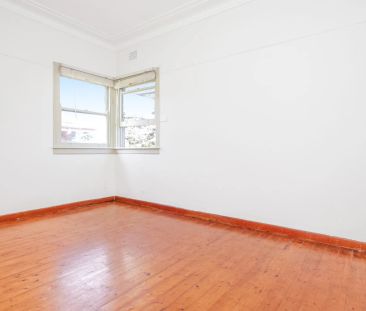 Three Bedroom Home In Whisper Quiet Location - Photo 3