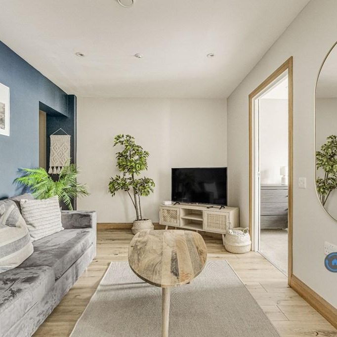 1 bedroom flat to rent - Photo 1