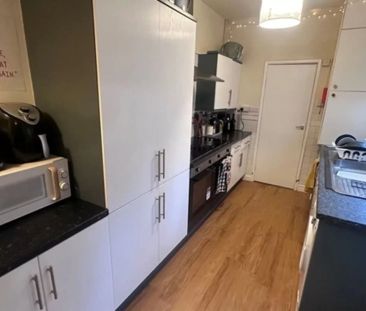 Flat 9 - Photo 6