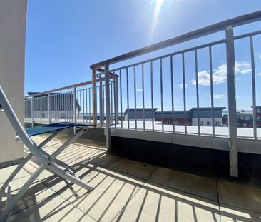 Avenel Way, Poole - Photo 3