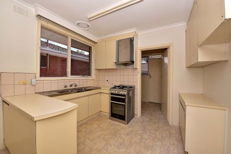3/6 Batten Street, Glen Waverley - Photo 4