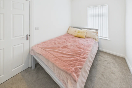 28 Windsor Road - Photo 3