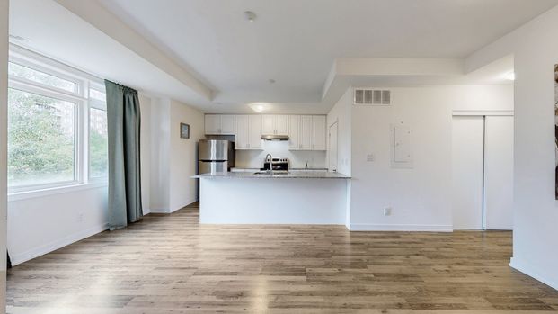 For Lease - 370 Red Maple Road Unit# 112, Richmond Hill, Ontario - Photo 1