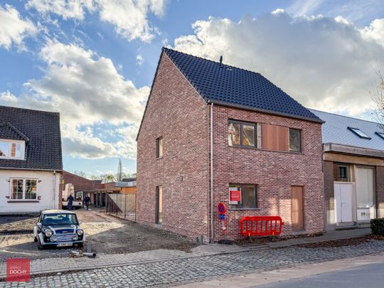 Nieuwbouwwoning in centrum Deerlijk - Foto 1