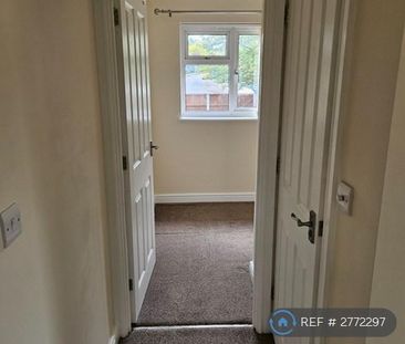 2 bedroom end of terrace house to rent - Photo 4