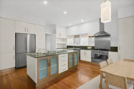 Lifestyle close to the beach - Photo 3