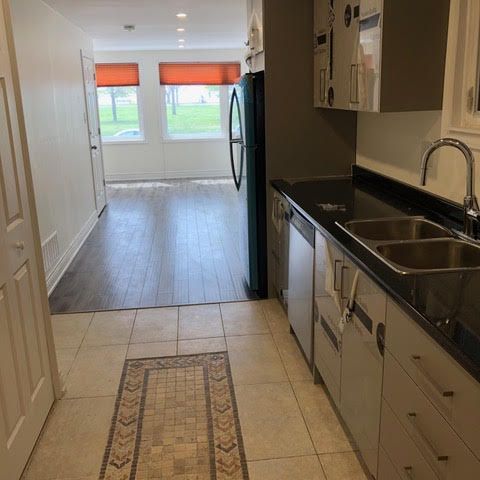 For Lease - 20 Kew Beach Avenue Unit# Main, Toronto, Ontario - Photo 1