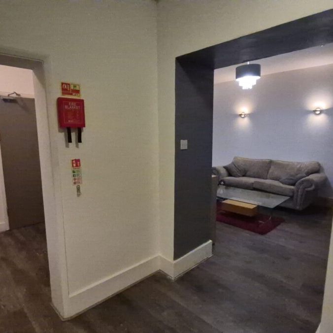 Hainualt Road, E11, Leytonstone - Photo 1