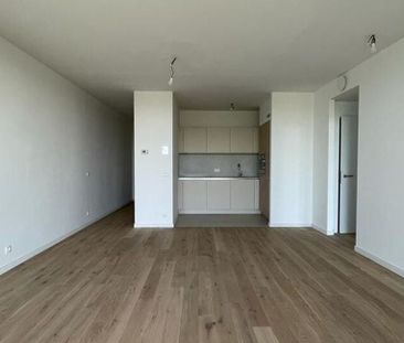 Appartement te huur in Antwerpen voor € 925 met 1 slaapkamer - Foto 3