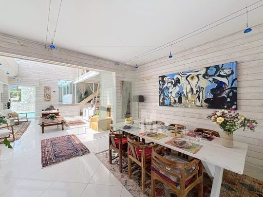 Villa • Saint Mathieu - Photo 1
