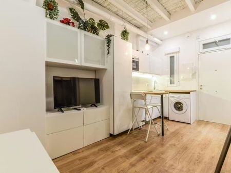 Calle de Santa Engracia, Madrid, Community of Madrid 28010 - Photo 5