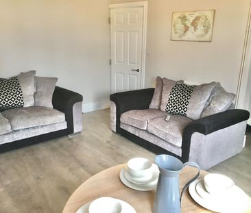 Room 1, Laura Street, Crewe, CW2 - Photo 2