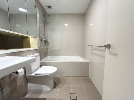 Wentworth Point 2bed 1bath 1carspace for Lease ! - Photo 2