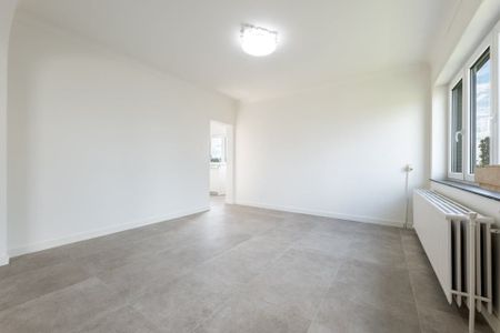 GERENOVEERDE GEZINSWONING MET 3 SLKS IN SINT-TRUIDEN - Photo 5